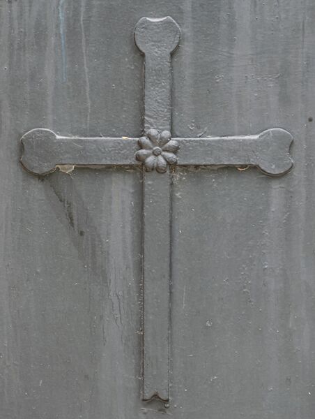 Файл:Purchel-family-crypt-armenian-cemetery-chisinau-republic-of-moldova-2022-07-13-64.jpg