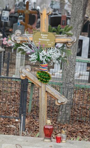 Grave-of-bogatu-petru-haralampie-st-lazar-cemetery-chisinau-republic-of-moldova-2025-02-25-1.jpg