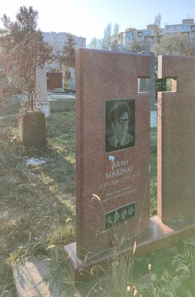 Файл:Grave-of-marinat-alexey-romanovich-armenian-cemetery-chisinau-republic-of-moldova-2021-12-23-1.jpg