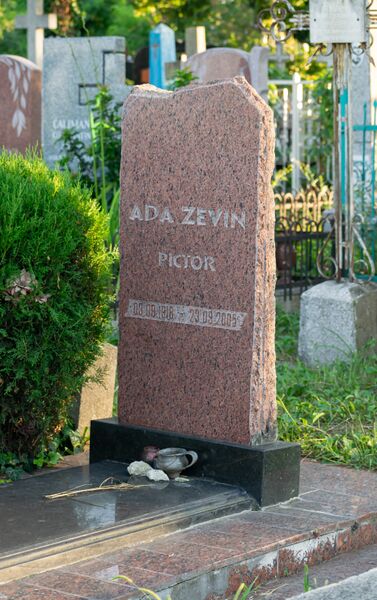 Файл:Grave-of-zevin-ada-mironovna-armenian-cemetery-chisinau-republic-of-moldova-2021-08-08-1.jpg