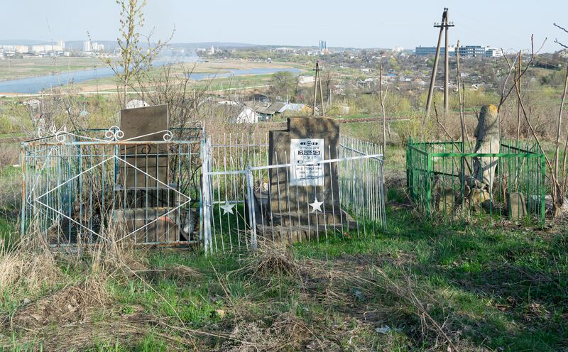Файл:Balti-cimitirul-evreiesc-2018-04-12-204.jpg