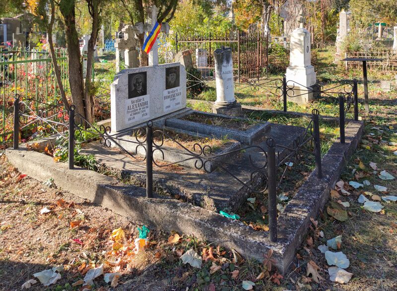 Файл:Grave-of-alecsandri-family-armenian-cemetery-chisinau-republic-of-moldova-2021-10-26-2.jpg