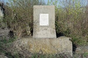 Grave-of-kernitsky-maryam-khaimovna-jewish-cmetery-balti-republic-of-moldova-2018-04-12-1.jpg