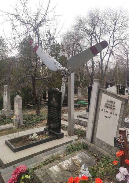 Файл:Grave-of-frunze-alexandr-georgievich-st-lazar-cemetery-chisinau-republic-of-moldova-2025-03-15-6.jpg